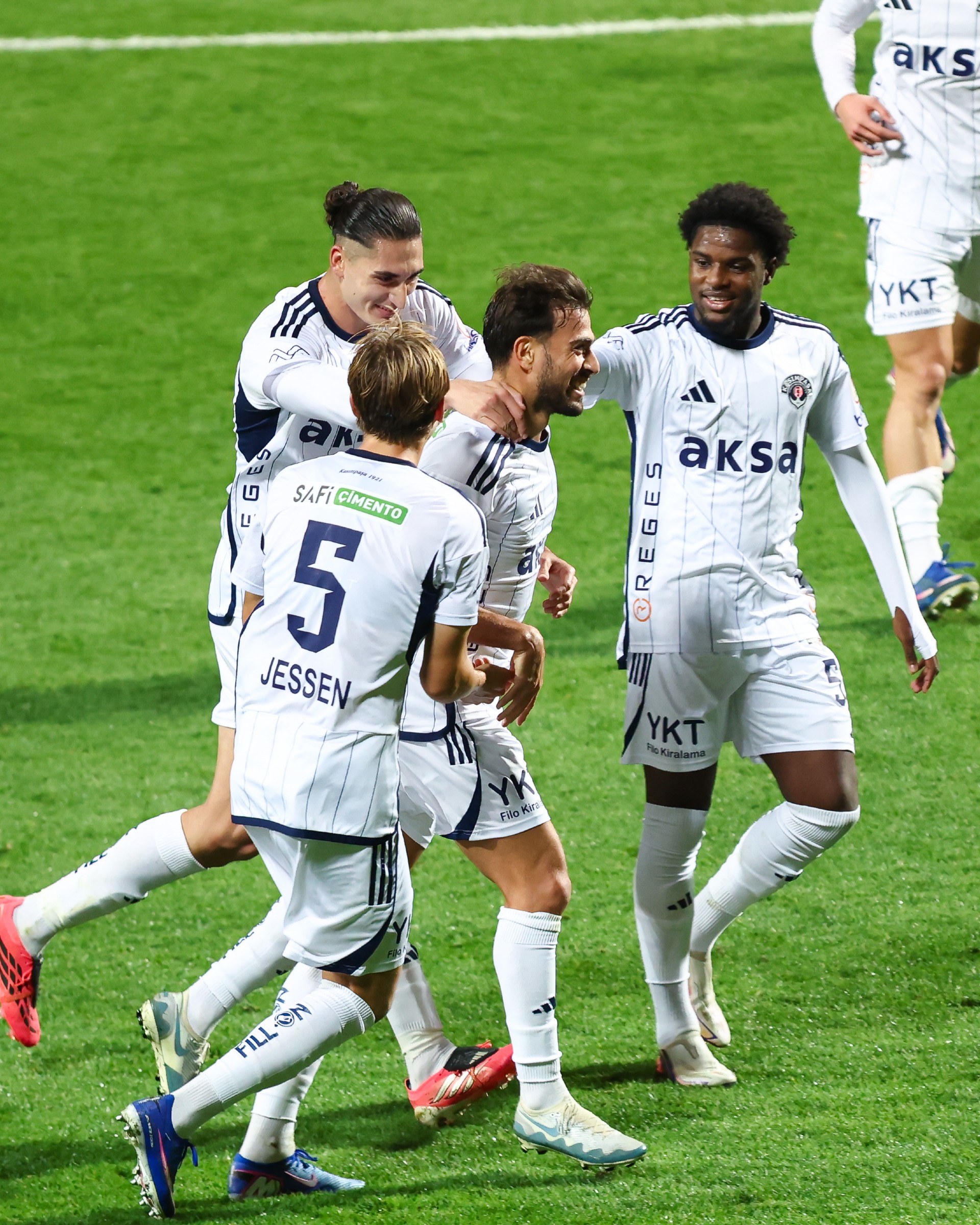 Kasımpaşa:3 Çorluspor 1947:1